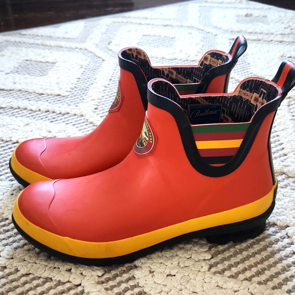 Pendleton rain booties